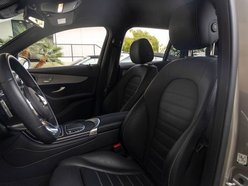 Used 2022 Mercedes-Benz GLC 300 image 13