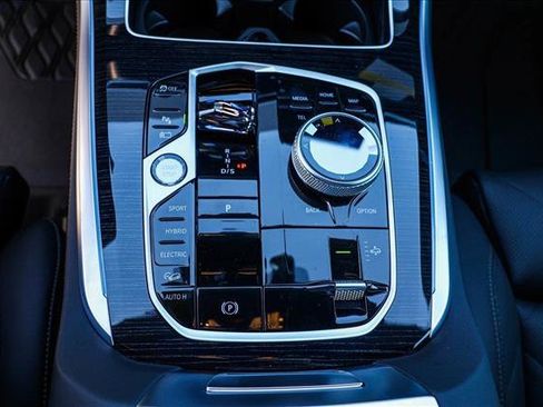 New 2026 BMW X5 xDrive50e image 18