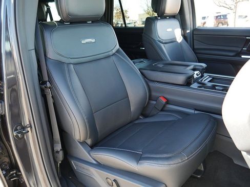 New 2026 Ford Expedition Max Platinum w/ Stealth Performance Package AWD/4WD image 39