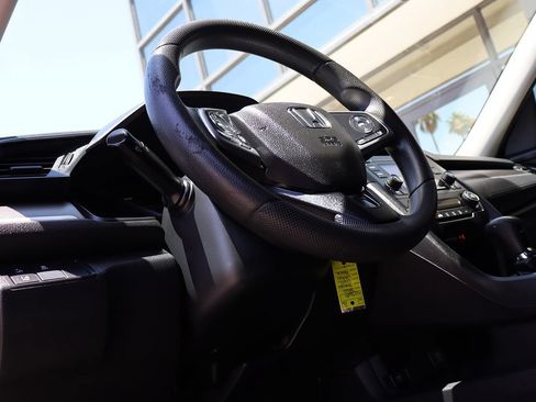 Used 2020 Honda Civic LX image 40