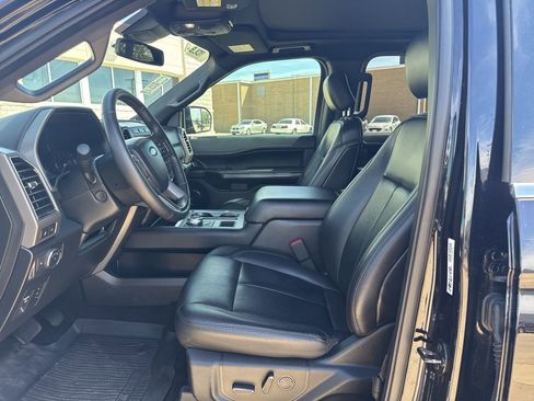Used 2019 Ford Expedition XLT w/ Equipment Group 202A image 9
