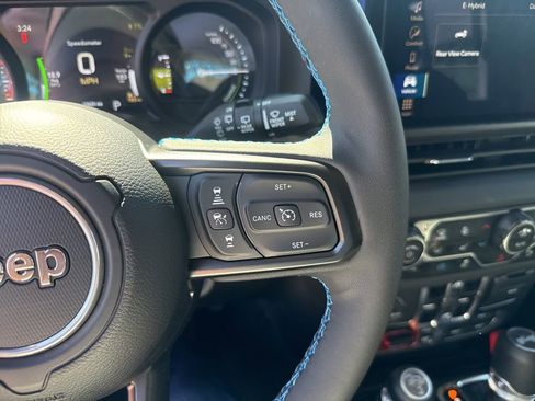 Certified 2025 Jeep Wrangler Unlimited Rubicon 4xe w/ Safety Group image 20