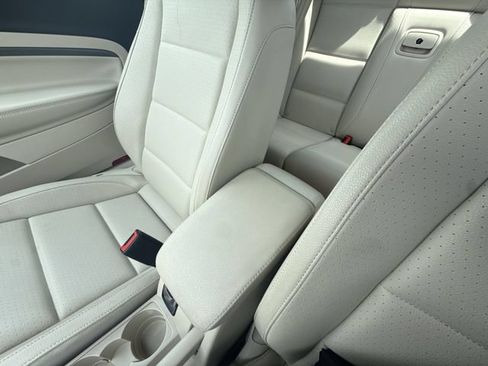 Used 2010 Volkswagen Eos Komfort FWD image 19