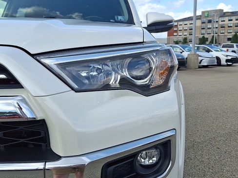 Used 2023 Toyota 4Runner Limited image 9