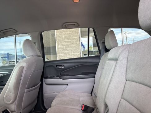 Used 2019 Honda Pilot LX image 11