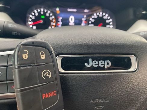 Used 2024 Jeep Compass Limited image 24