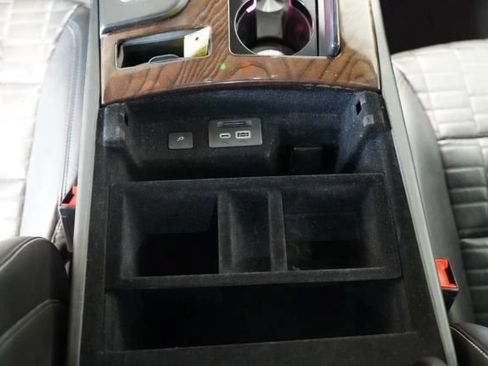 Used 2021 Cadillac Escalade Sport Platinum RWD image 44