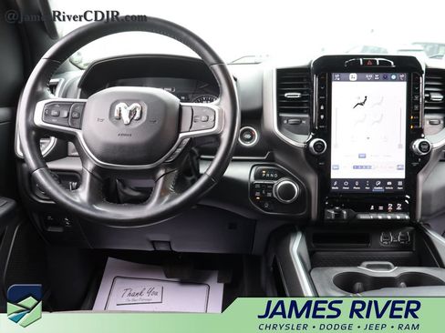 Used 2023 RAM 1500 Big Horn AWD/4WD image 18