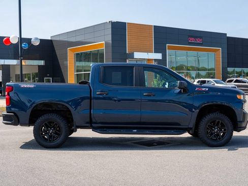 Used 2020 Chevrolet Silverado 1500 Custom Trail Boss w/ Custom Convenience Package AWD/4WD image 8