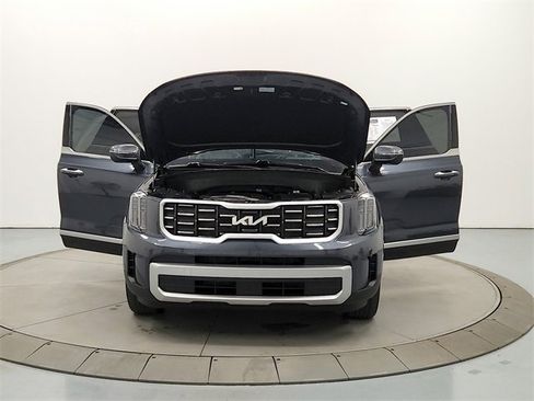 Used 2024 Kia Telluride S w/ S Sunroof Package image 10