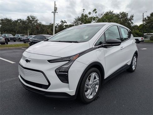 Used 2023 Chevrolet Bolt LT image 8