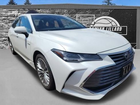 Used 2021 Toyota Avalon Limited w/ Advanced Safety Package FWD image 1