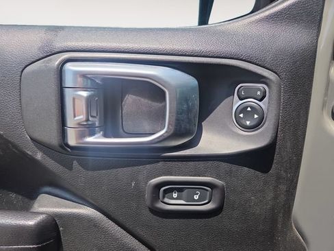 Used 2020 Jeep Wrangler Unlimited Sport S AWD/4WD image 17