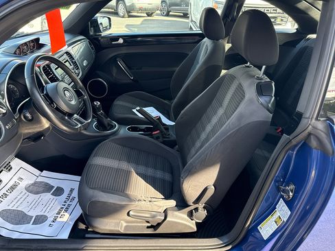 Used 2012 Volkswagen Beetle 2.0T image 11