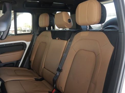 Used 2025 Land Rover Defender 110 V8 image 30