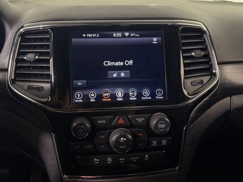Used 2019 Jeep Grand Cherokee Altitude AWD/4WD image 23