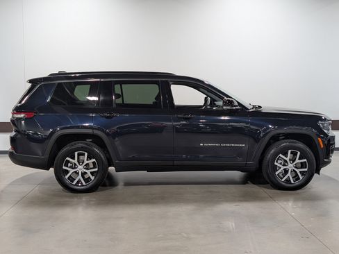 Used 2024 Jeep Grand Cherokee L Limited w/ Trailer Tow Package image 7