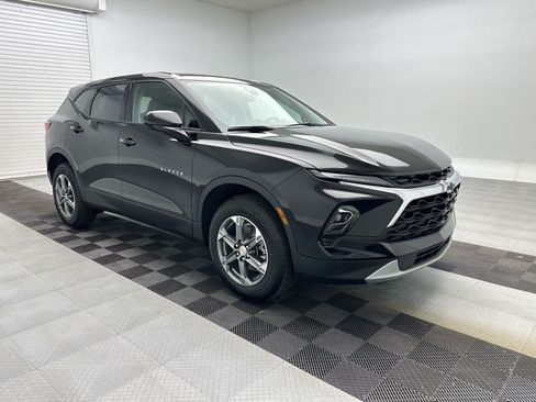 New 2026 Chevrolet Blazer LT w/ LPO, Floor Liner Package AWD/4WD image 7