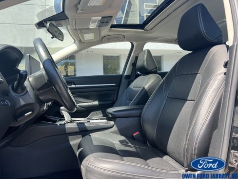 Used 2023 Nissan Altima 2.5 SL FWD image 19