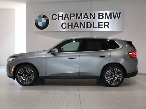Used 2025 BMW X3 xDrive30i image 3