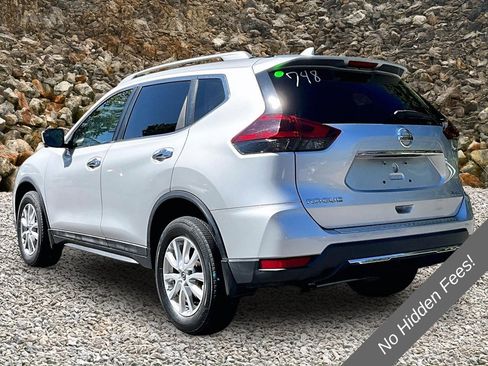 Used 2018 Nissan Rogue SV w/ Premium Package AWD/4WD image 11