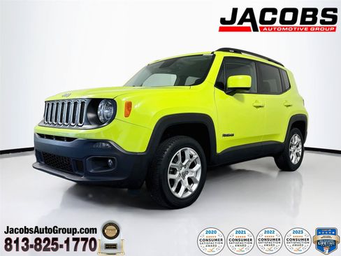 Used 2017 Jeep Renegade Latitude w/ Cold Weather Group AWD/4WD image 1