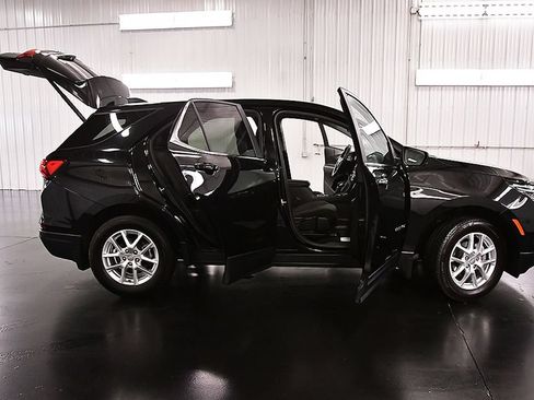 Used 2024 Chevrolet Equinox LT AWD/4WD image 31