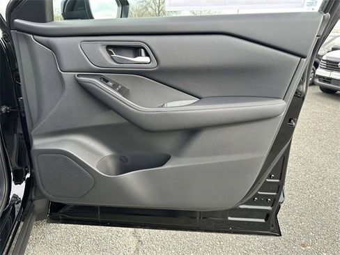 New 2026 Nissan Rogue SV image 8