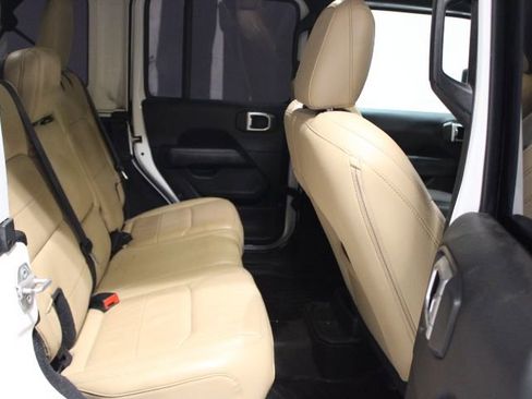 Used 2019 Jeep Wrangler Unlimited Sahara w/ Uconnect 4C Nav & Sound Group image 12