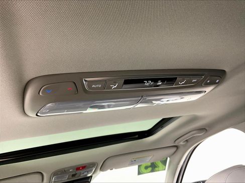 Used 2025 Kia Telluride EX FWD image 11