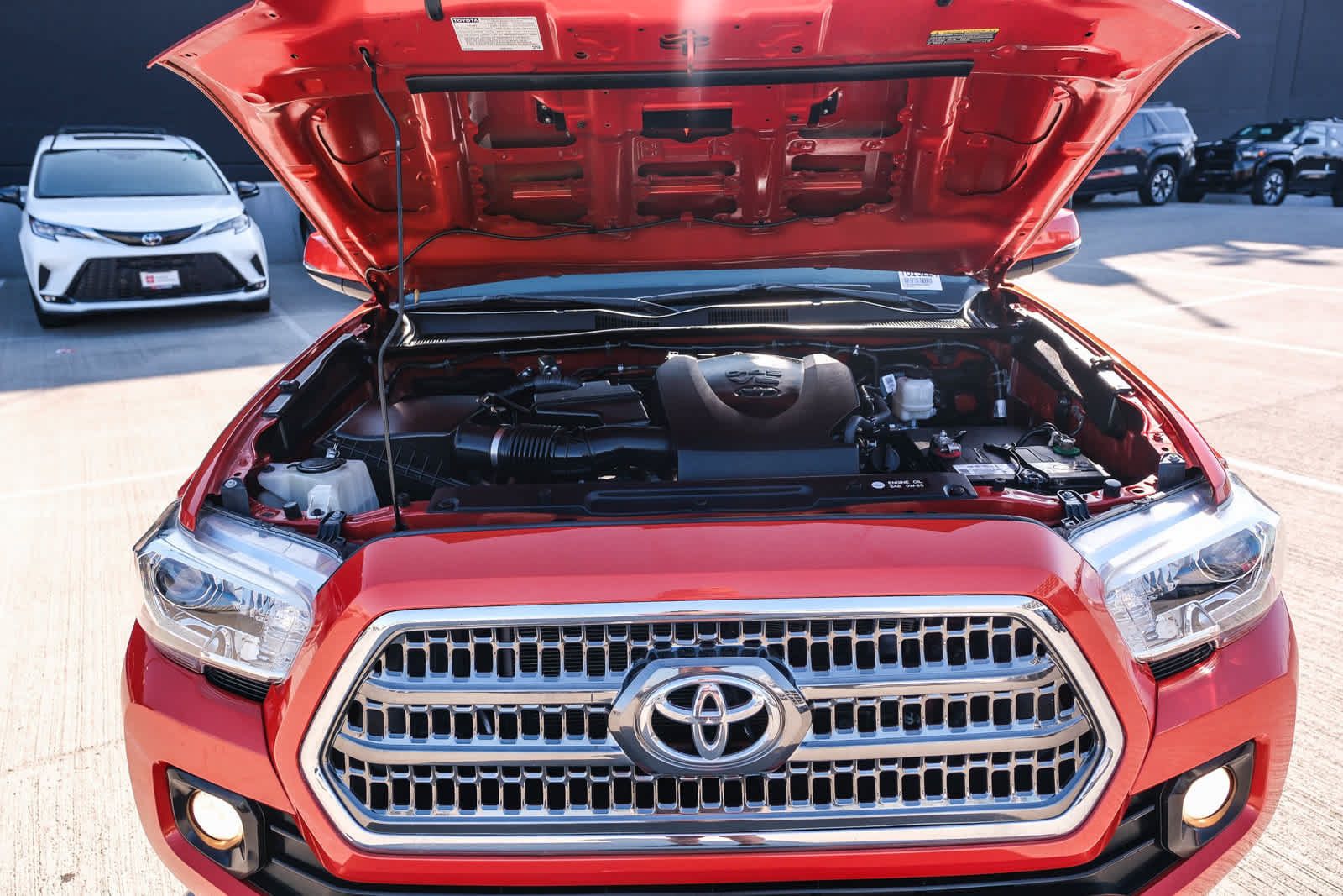 Certified 2017 Toyota Tacoma TRD Sport w/ Tow Package AWD/4WD image 28