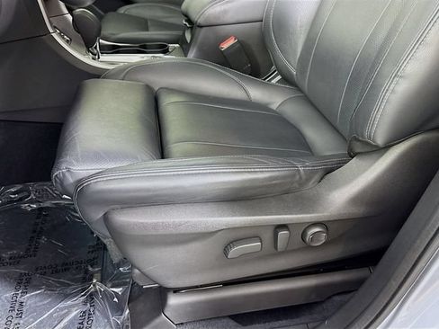 Used 2021 Subaru Ascent Limited w/ Technology Package AWD/4WD image 20