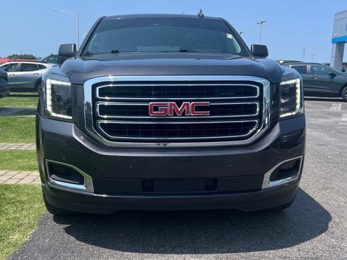 Used 2018 GMC Yukon SLT AWD/4WD image 3