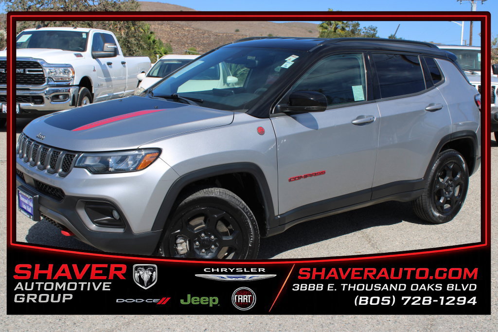 Used 2024 Jeep Compass Trailhawk AWD/4WD image 1