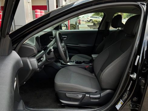 Used 2025 Kia K4 FWD image 10
