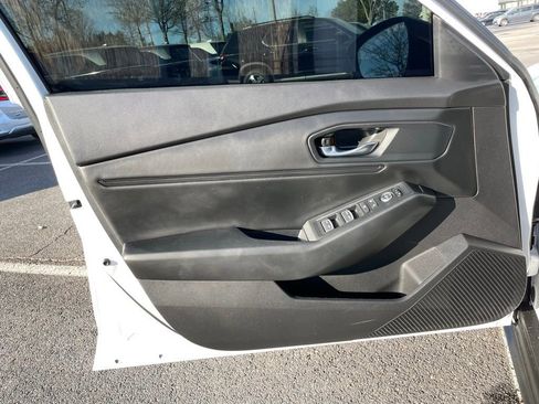 Certified 2025 Honda Accord SE image 23