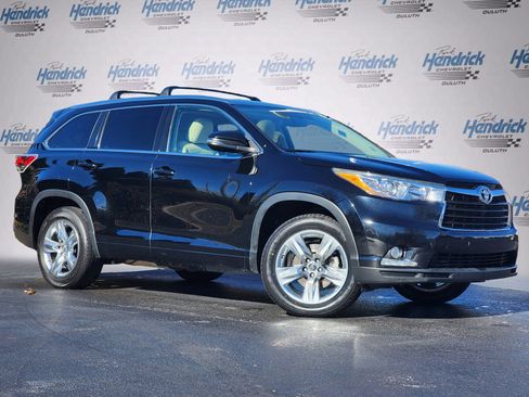 Used 2016 Toyota Highlander Limited image 2