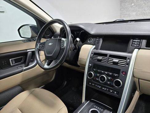 Used 2019 Land Rover Discovery Sport HSE image 55