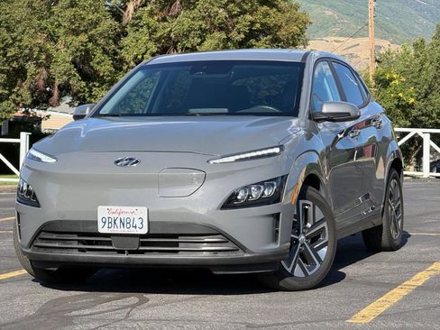 Used 2022 Hyundai Kona Limited w/ Cargo Package FWD image 1