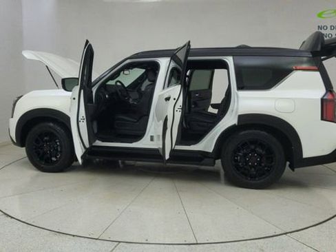 Used 2026 Nissan Armada PRO-4X w/ Captain's Chari Seat Package AWD/4WD image 75