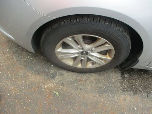 Used 2013 Hyundai Sonata GLS w/ Popular Equipment Pkg FWD image 4