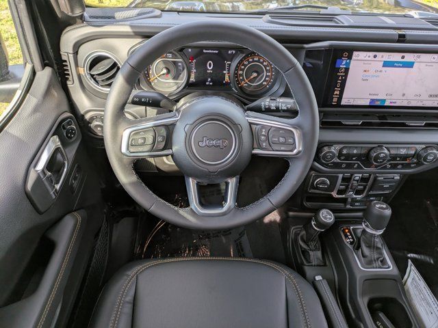 New 2025 Jeep Wrangler Unlimited Sahara AWD/4WD image 14