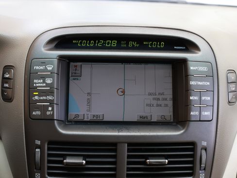 Used 2002 Lexus LS 430 image 43