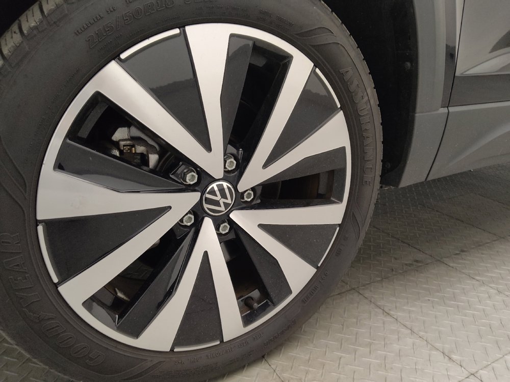Used 2024 Volkswagen Taos SE FWD image 31