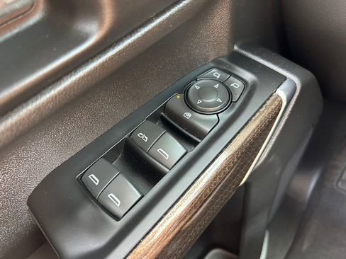 Used 2022 Chevrolet Silverado 2500 LT w/ Convenience Package image 20