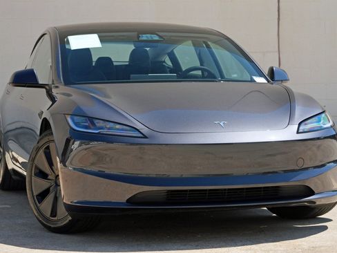 Used 2024 Tesla Model 3 RWD image 4