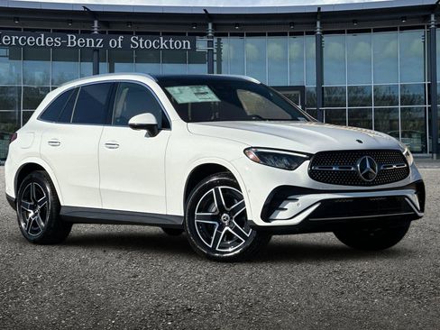 New 2026 Mercedes-Benz GLC 350e 4MATIC image 1