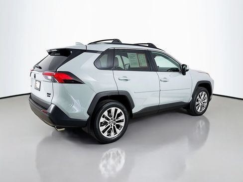 Certified 2022 Toyota RAV4 XLE Premium AWD/4WD image 8