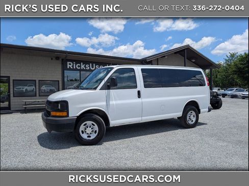 Used 2011 Chevrolet Express 2500 LS RWD image 1
