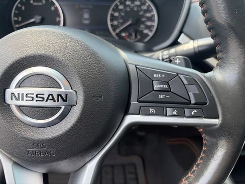 Used 2022 Nissan Altima 2.0 SR FWD image 17
